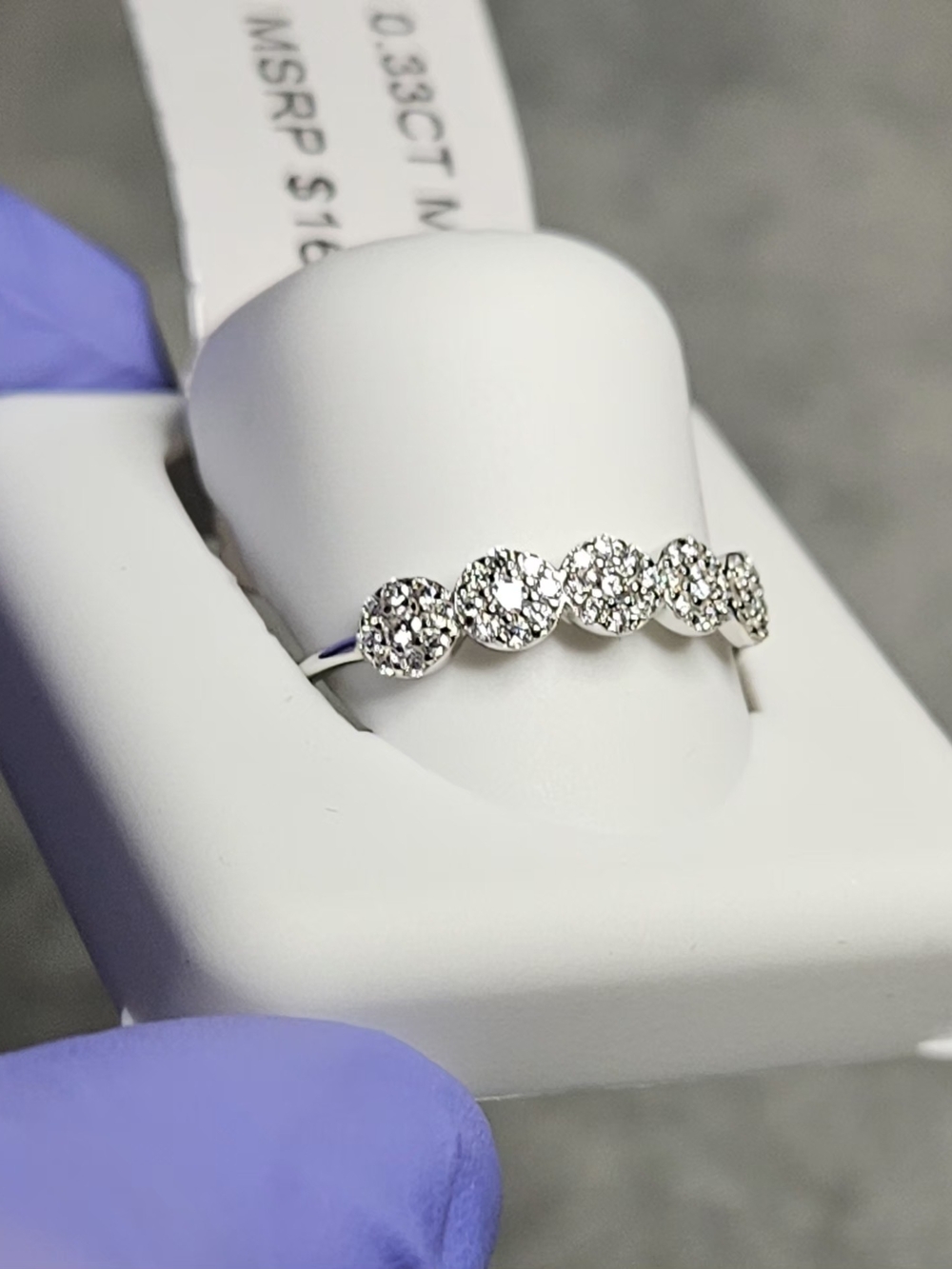 NWT 0.33CT Moissanite Five-Stone Cluster Halo Band Ring Size 7